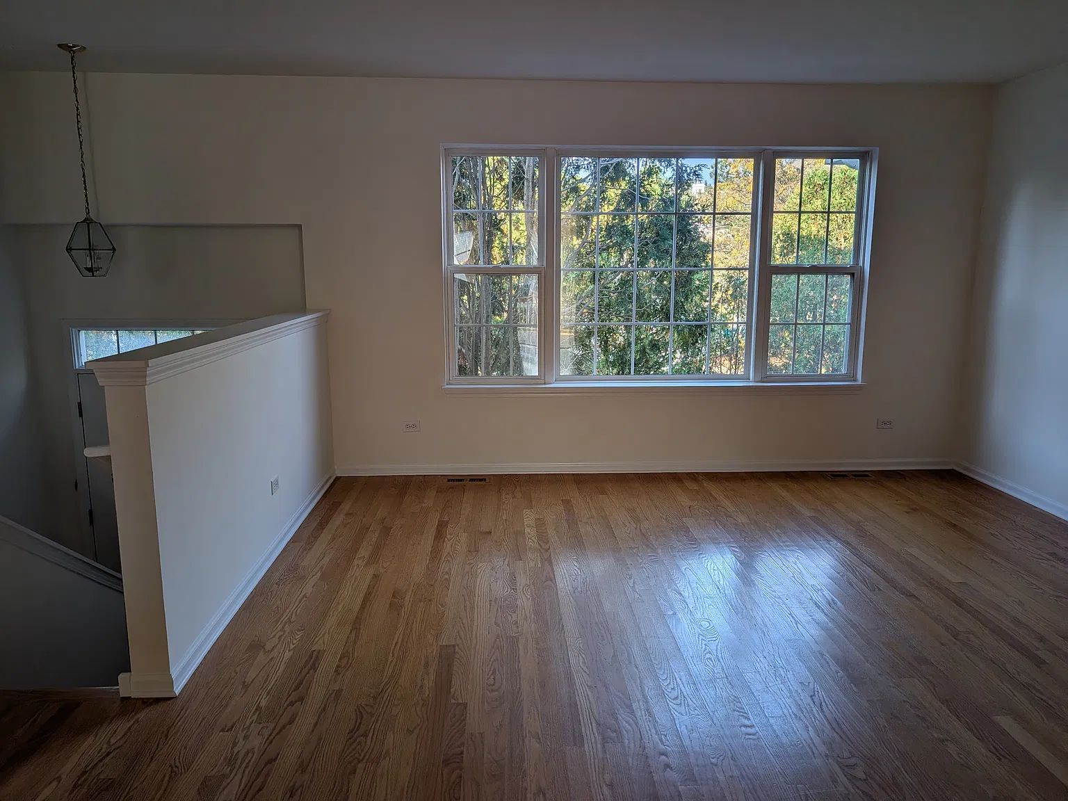 3 bed, 3.5 bath, 1984 sqft, $2,800 — Photo 2