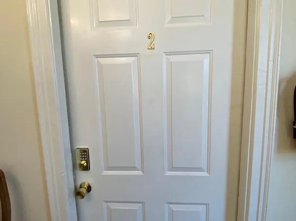 3 Walker St APT 2, Portland, ME 04102