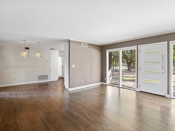 4th image of 503 W 13th St
