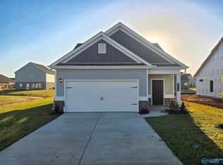 20296 Nightingale Dr, Athens, AL 35611