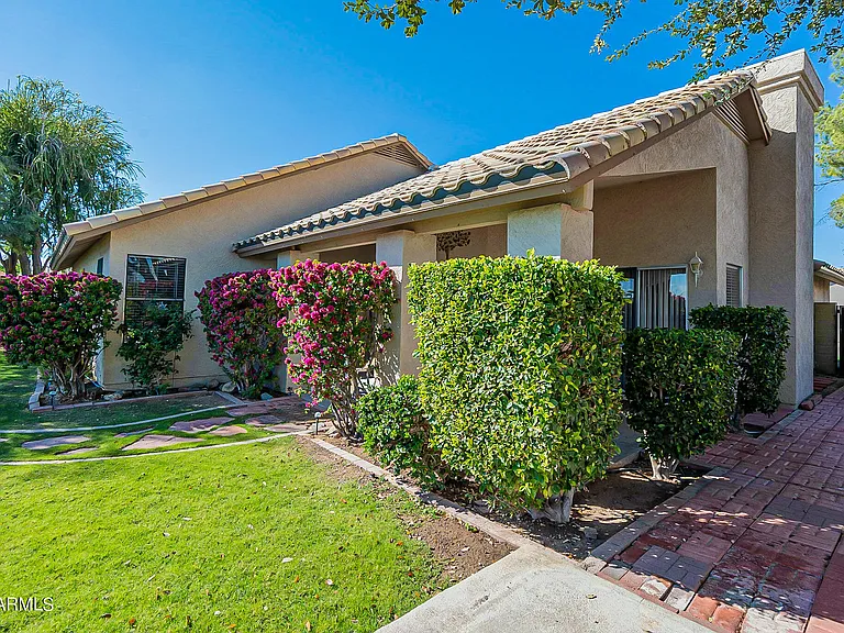 9023 W Lisbon Ln — Photo 72