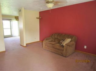 17 Beth Dr, Fairchance, PA 15436