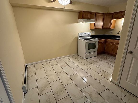 3rd image of 3120 Meriday Ln APT 101