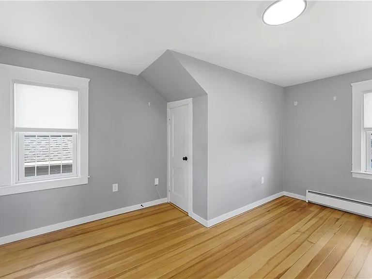 33 Laura St #2 — Photo 20