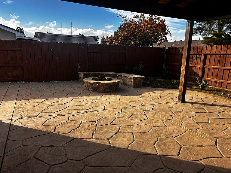861 Calle Camelia — Photo 4
