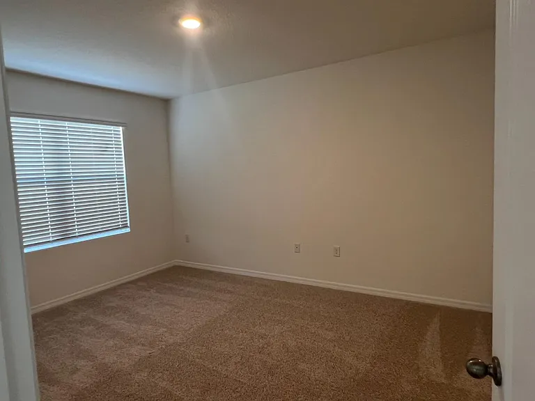 528 Boardwalk Ave — Photo 13