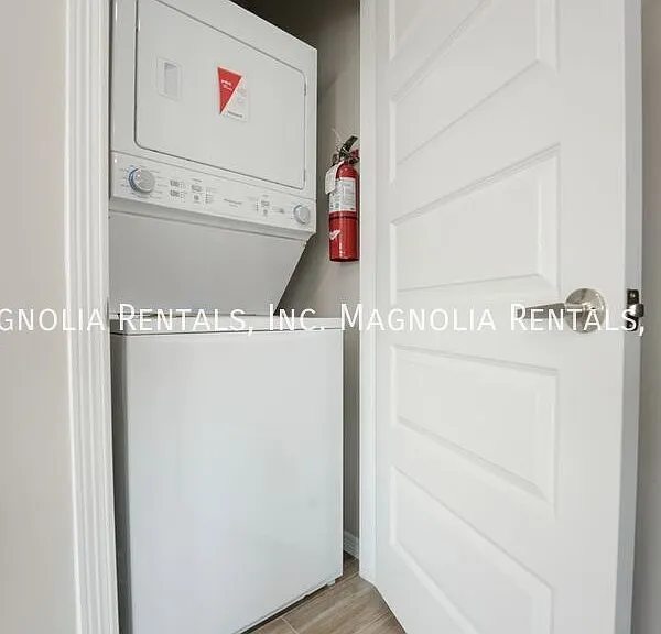 4201 Walnut Ave #1 — Photo 9