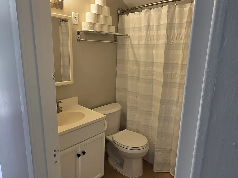 1008 George St #2 — Photo 11