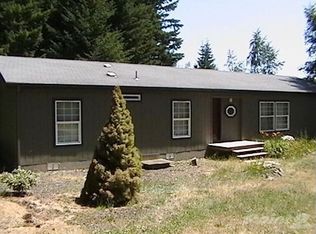 32 Fir Ln, Cook, WA 98605