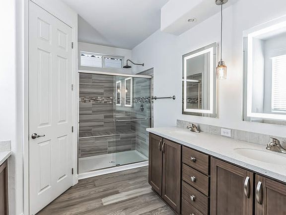 4th image of 2727 E University Dr Lot 149
