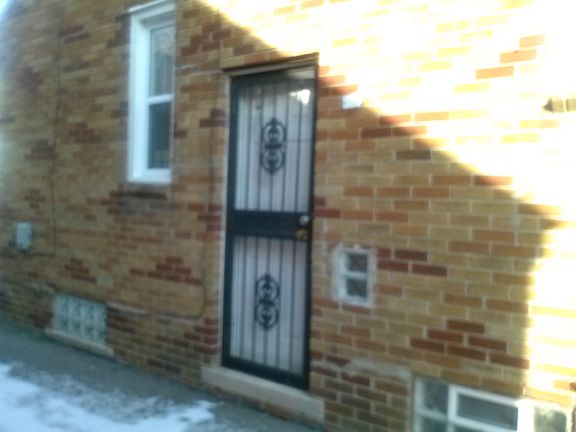 3rd image of 20447 Irvington Ave