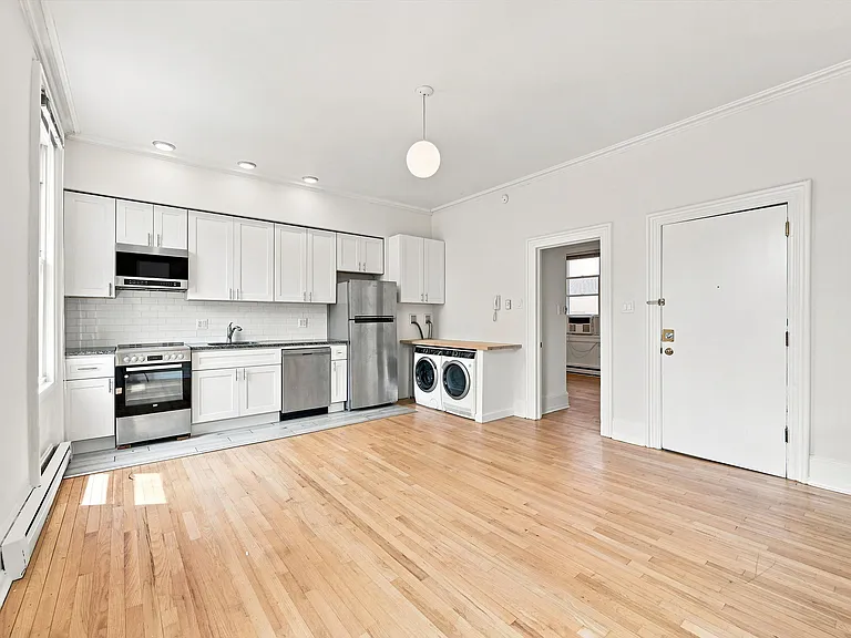 2107 Green St #2FF — Photo 8