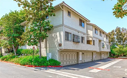 2621 Plaza Del Amo #524 Photo 1
