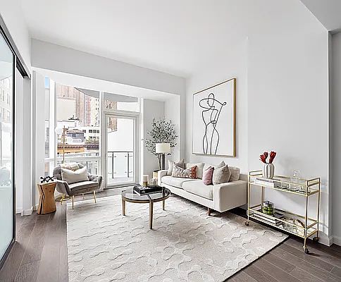 2nd image of 19 Park Pl APT 6B