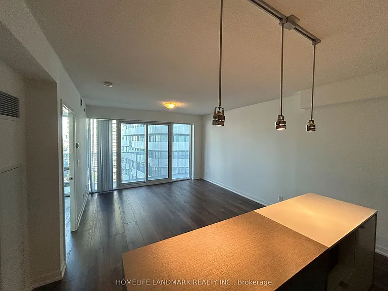 100 Harbour St #2006 — Photo 3