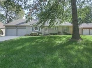 8425 Beverly Dr, Overland Park, KS 66207