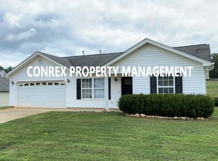 4 Laws Ln, Piedmont, SC 29673