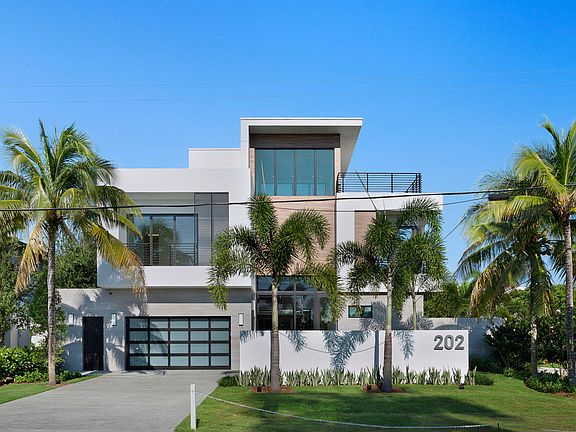 3rd image of 202 Venetian Dr
