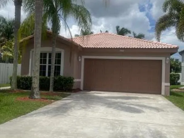 1968 SW 177th Ave, Hollywood, FL 33029