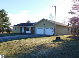 691 Rosenburg Rd NE, Kalkaska, MI 49646