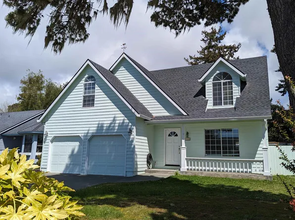 1715 El Monte Rd, Crescent City, CA 95531