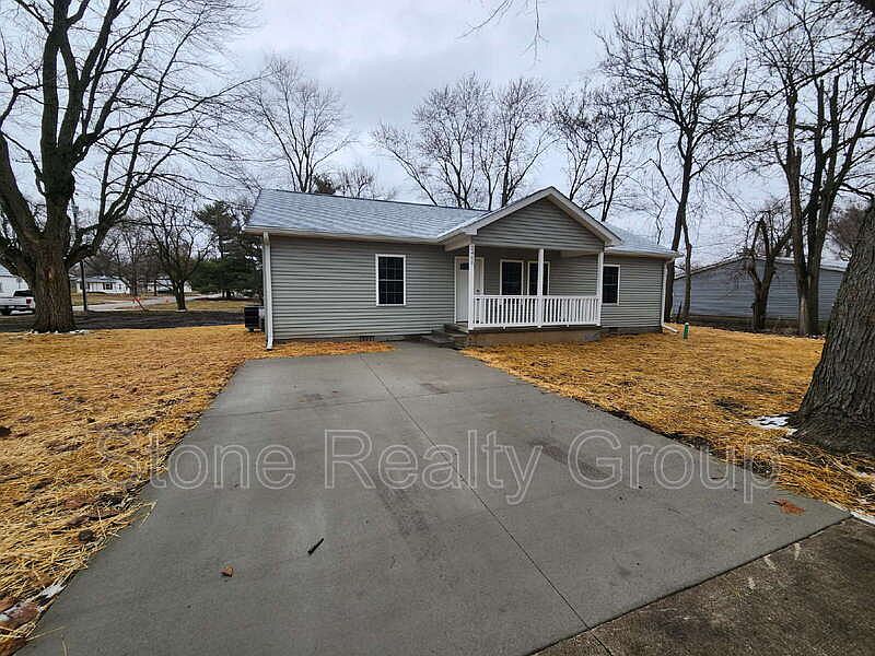 1st image of 2400 N 26th St