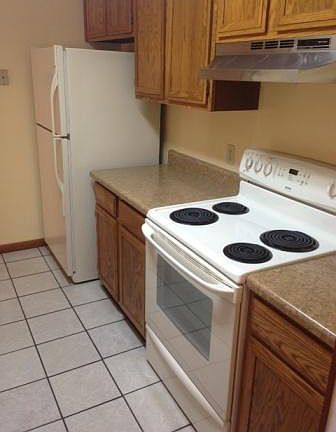 4th image of 204 Cottonwood Ct