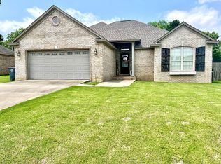 63 Rebecca Ln, Searcy, AR 72143