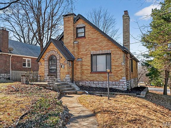 3rd image of 3903 Prather Ave