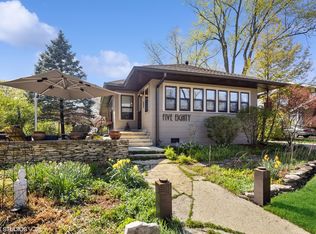 580 Prairie Ave, Glen Ellyn, IL