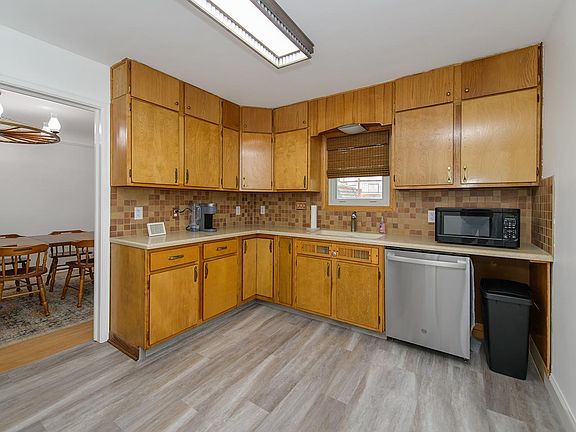 5th image of 5116 Mason St