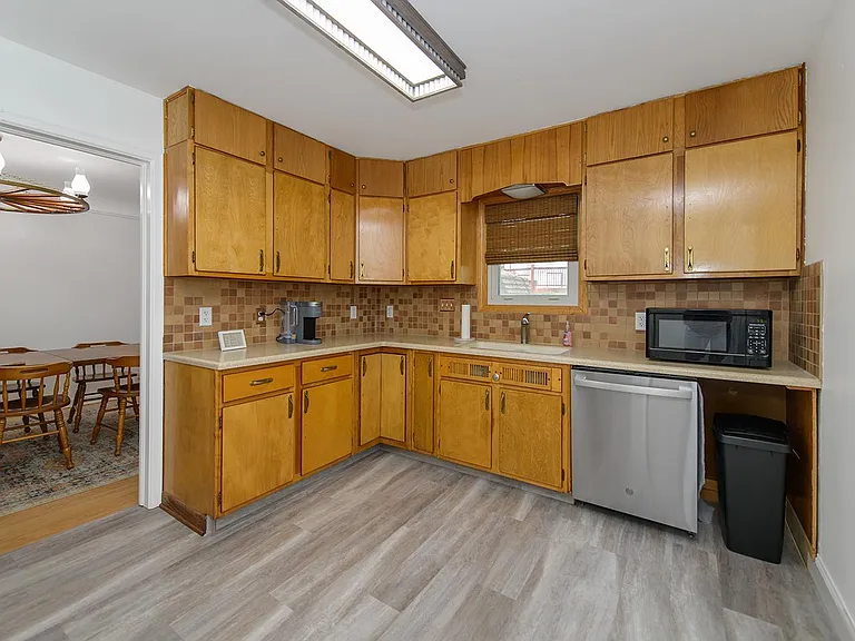 5116 Mason St — Photo 5