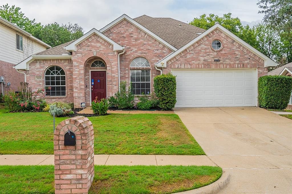 1614 Meadowview Dr, Corinth, TX 76210 Zillow