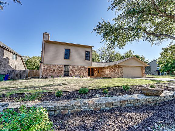 3rd image of 605 Scenic Dr