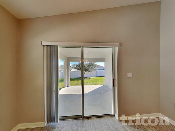 4th image of 887 Orleans Dr