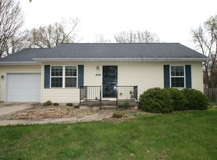 406 N Minier Ave, Minier, IL 61759