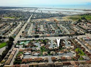 16931 Red Rock Cir, Huntington Beach, CA 92649