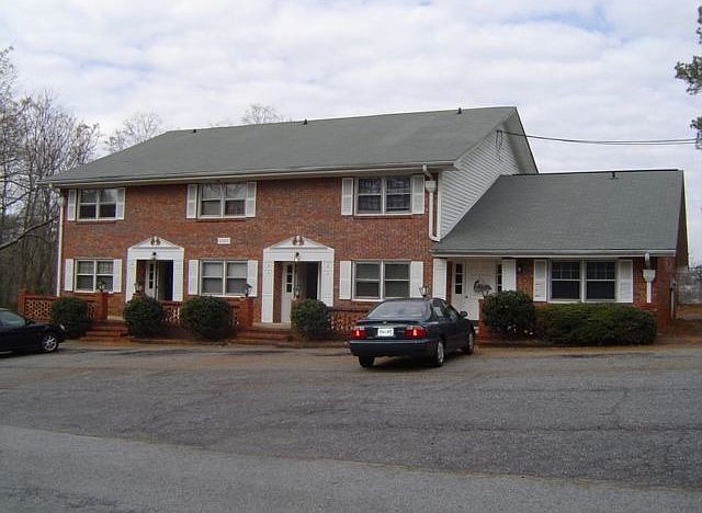 7 unit overlooking golf course