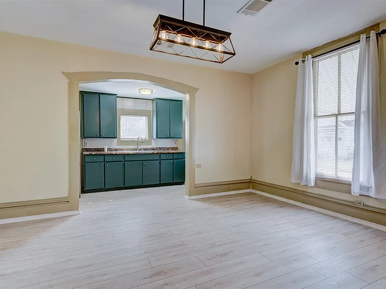 3104 Stonewall St — Photo 9