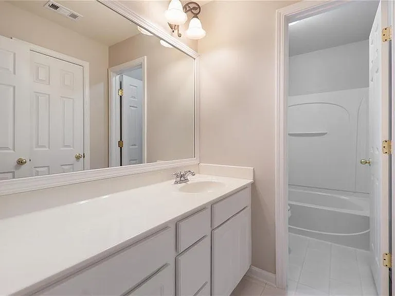 10467 Holliwell Ct — Photo 24