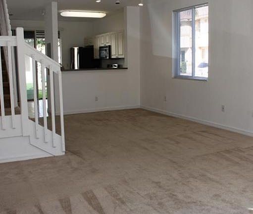 4th image of 1910 Hibiscus Ln