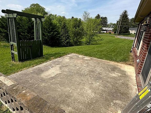 5th image of 1 Kelhigh Dr