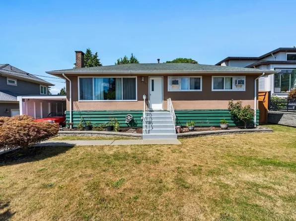 2119 Monterey Ave, Coquitlam, BC V3K 2M5