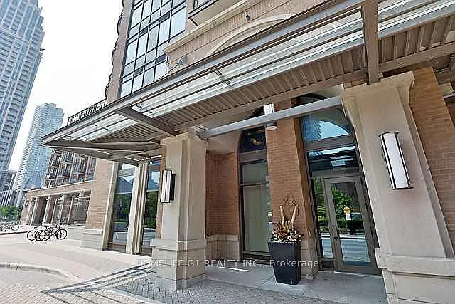 385 Prince Of Wales Dr #324 — Photo 14