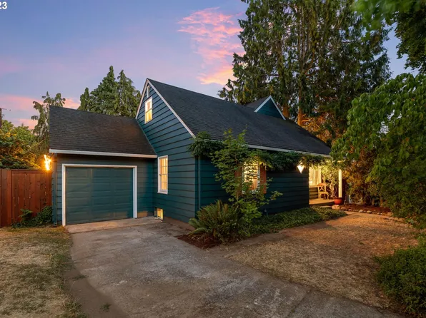 713 NW 41st St, Vancouver, WA 98660