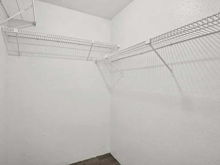 30-web-or-mls-Briar Forest Dr-S1303-030