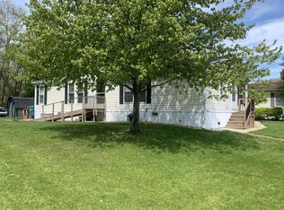 1232 Shiawassee River Rd, Three Rivers, MI 49093