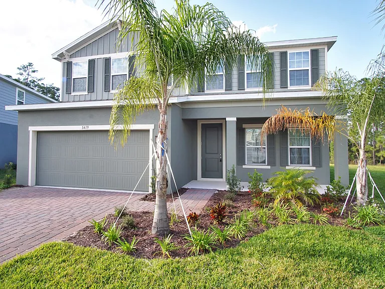 1419 Eucalyptus Way — Photo 2