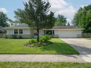 1313 Hartmann Dr, Schaumburg, IL 60193
