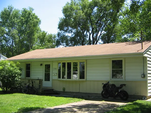 1126 Roselawn Dr, Paxton, IL 60957